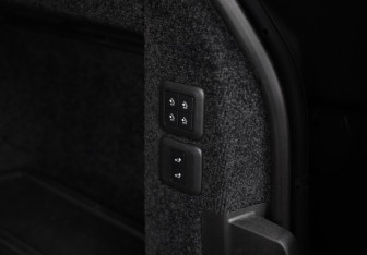 Подержанный автомобиль Land Rover Range Rover 2018 года (37 фото)