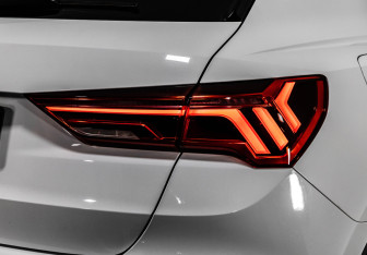 Подержанный автомобиль Audi Q3 2019 года (7 фото)