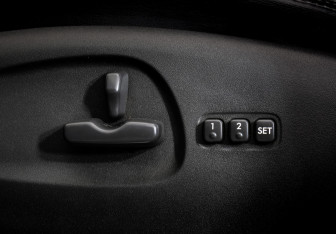 Подержанный автомобиль Subaru Tribeca 2007 года (18 фото)