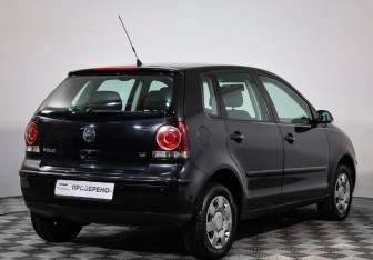 Подержанный автомобиль Volkswagen Polo Hatchback 2006 года (4 фото)