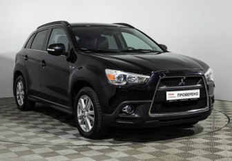 Подержанный автомобиль Mitsubishi ASX 2010 года (3 фото)