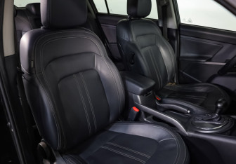 Подержанный автомобиль Kia Sportage 2012 года (23 фото)