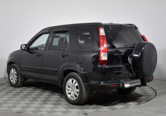 Подержанный автомобиль Honda CR-V 2004 года (7 фото)