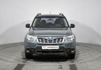 Подержанный автомобиль Subaru Forester Suv 2011 года (2 фото)