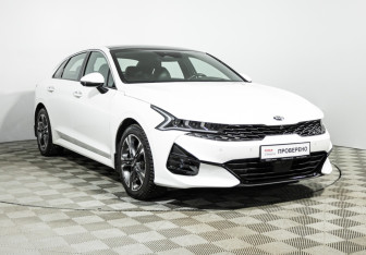 Подержанный автомобиль Kia K5 2020 года (3 фото)