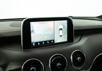 Подержанный автомобиль Kia Stinger 2018 года (20 фото)