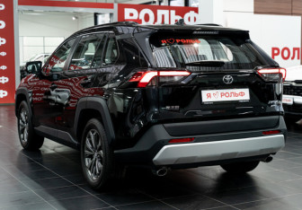 Новый Toyota RAV4 2025 (10 фото)