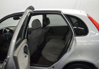 Подержанный автомобиль LADA (ВАЗ) Kalina Hatchback 2010 года (12 фото)