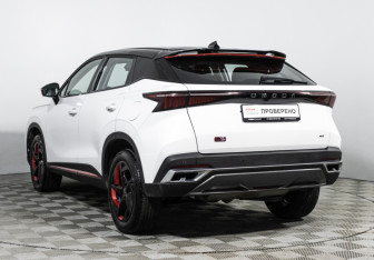 Подержанный автомобиль Omoda C5 2023 года (7 фото)