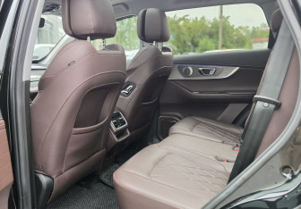 Подержанный автомобиль Chery Tiggo 8 Pro Max 2023 года (13 фото)