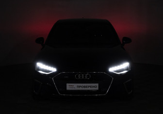 Подержанный автомобиль Audi A4 Sedan 2021 года (31 фото)