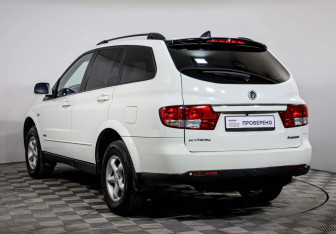 Подержанный автомобиль SsangYong Kyron 2014 года (7 фото)