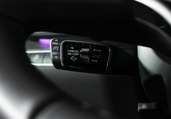 Подержанный автомобиль Hongqi HQ9 2022 года (18 фото)