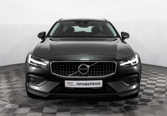 Подержанный автомобиль Volvo V60 Cross Country 2020 года (4 фото)