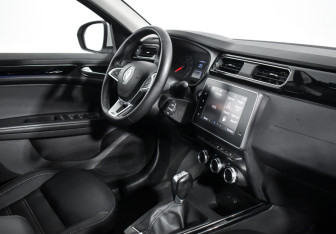 Подержанный автомобиль Renault Arkana 2019 года (13 фото)