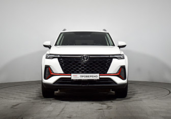 Подержанный автомобиль Changan CS35PLUS 2024 года (2 фото)