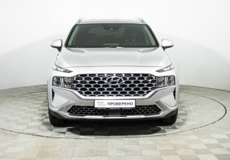 Подержанный автомобиль Hyundai Santa Fe 2021 года (2 фото)