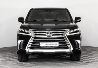 Подержанный автомобиль Lexus LX 2019 года (3 фото)