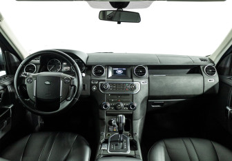 Подержанный автомобиль Land Rover Discovery 2012 года (13 фото)