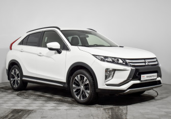 Подержанный автомобиль Mitsubishi Eclipse Cross 2018 года (4 фото)
