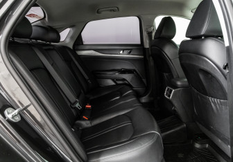 Подержанный автомобиль Kia K5 2021 года (24 фото)