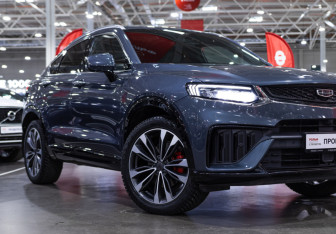 Подержанный автомобиль Geely Tugella 2023 года (7 фото)