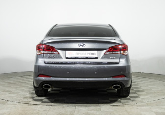 Подержанный автомобиль Hyundai i40 Sedan 2016 года (6 фото)