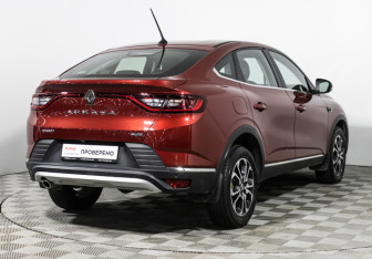 Подержанный автомобиль Renault Arkana 2019 года (5 фото)