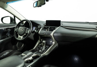 Подержанный автомобиль Lexus NX 2018 года (9 фото)