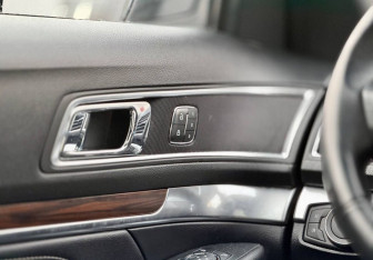 Подержанный автомобиль Ford Explorer 2018 года (24 фото)