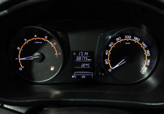 Подержанный автомобиль LADA (ВАЗ) Granta Sedan 2021 года (12 фото)