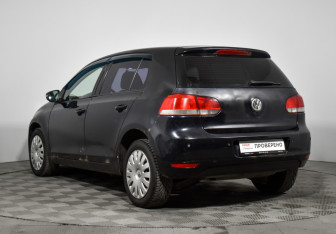Подержанный автомобиль Volkswagen Golf Wagon 2009 года (7 фото)