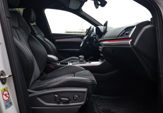 Подержанный автомобиль Audi Q5 2021 года (27 фото)