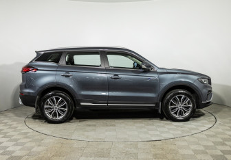 Подержанный автомобиль Geely Atlas Pro 2022 года (4 фото)