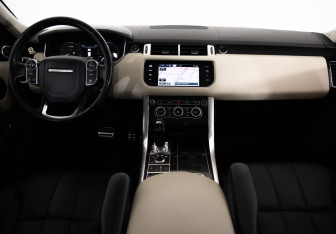 Подержанный автомобиль Land Rover Range Rover Sport 2014 года (9 фото)
