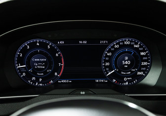 Подержанный автомобиль Volkswagen Passat Sedan 2017 года (12 фото)