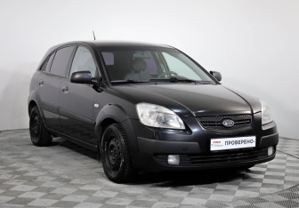 Подержанный автомобиль Kia Rio Hatchback 2007 года (3 фото)