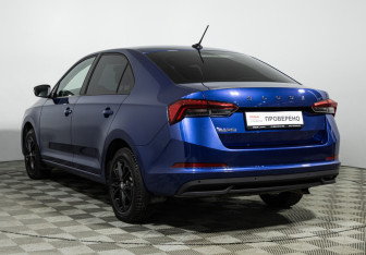 Подержанный автомобиль Skoda Rapid Liftback 2021 года (7 фото)