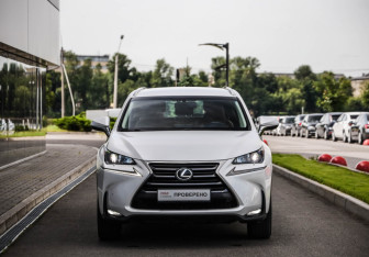 Подержанный автомобиль Lexus NX 2017 года (4 фото)