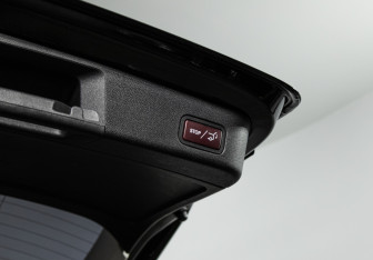 Подержанный автомобиль Mercedes-Benz GLE 2017 года (21 фото)