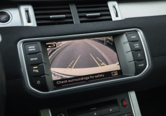 Подержанный автомобиль Land Rover Range Rover Evoque 2012 года (18 фото)