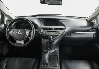 Подержанный автомобиль Lexus RX 2012 года (10 фото)