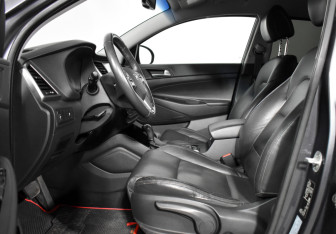 Подержанный автомобиль Hyundai Tucson 2017 года (11 фото)