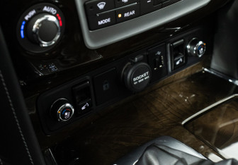 Подержанный автомобиль Infiniti QX80 2018 года (22 фото)