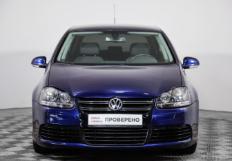 Подержанный автомобиль Volkswagen Golf Hatchback 2005 года (2 фото)