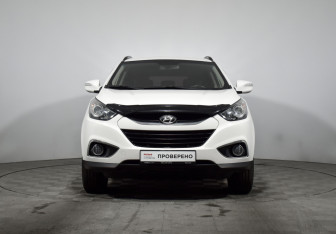 Подержанный автомобиль Hyundai ix35 2012 года (2 фото)