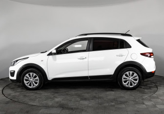 Подержанный автомобиль Kia Rio Hatchback 2019 года (8 фото)