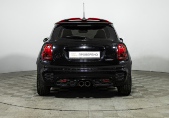 Подержанный автомобиль MINI Hatch 2020 года (6 фото)