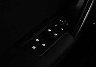 Подержанный автомобиль Volkswagen Tiguan 2018 года (19 фото)