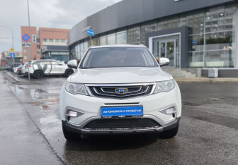 Подержанный автомобиль Geely Atlas 2018 года (2 фото)